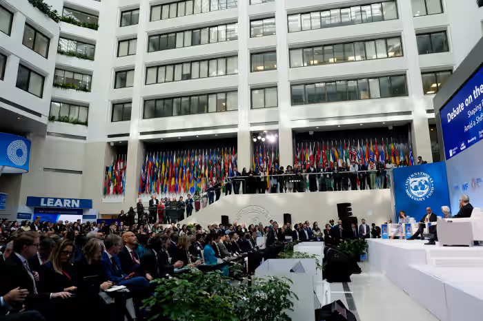 How the Federal Reserve Determines When to Adjust Interest Rates