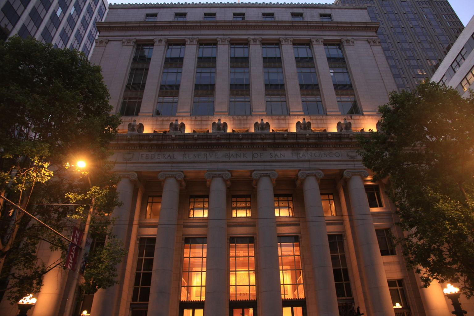 How Regional Federal Reserve Banks Contribute to National Policy